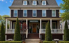 Bellevue Manor